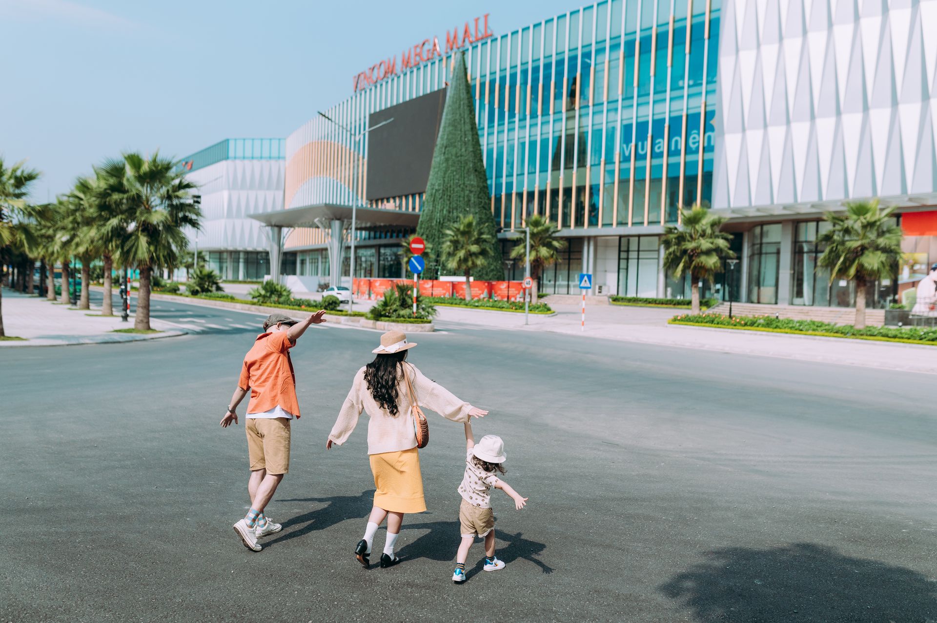 VINCOM MEGA MALL